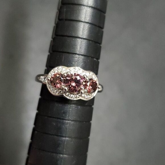 Sterling silver sparkly rhinestone ring size 7 - Picture 11 of 13